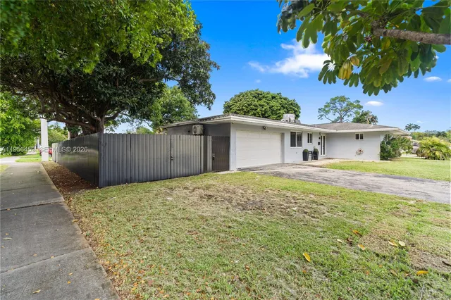 $599,000 | 6791 Southwest 10th Court, Pembroke Pines, FL 33023