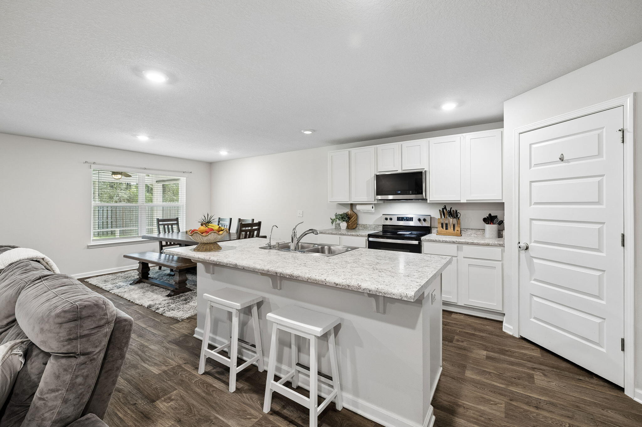 324 This Way Freeport, FL 32439 - Photo 4 of 70 Kitchen