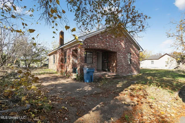 $23,000 | 421 Lincoln Place, Clarksdale, MS 38614