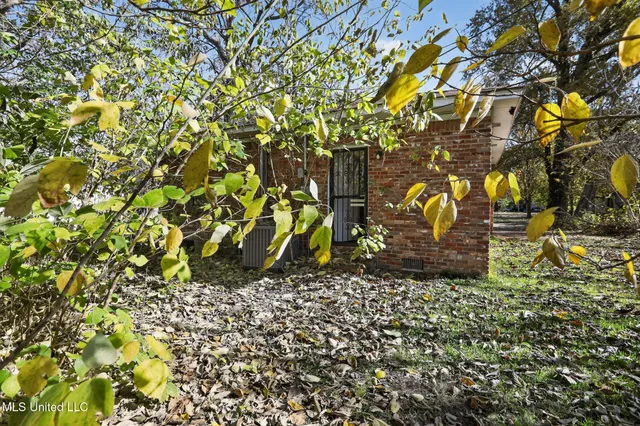 $23,000 | 421 Lincoln Place, Clarksdale, MS 38614