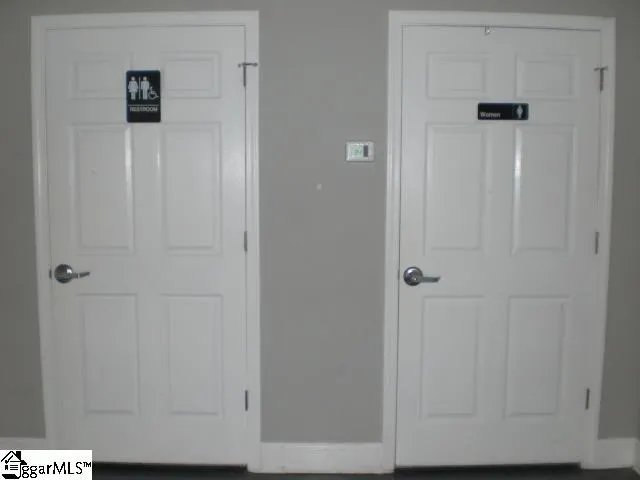 $2,800 | 106 North Pendleton Street, Easley, SC 29640