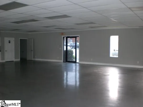 $2,800 | 106 North Pendleton Street, Easley, SC 29640