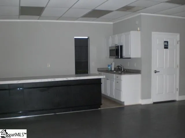 $2,800 | 106 North Pendleton Street, Easley, SC 29640