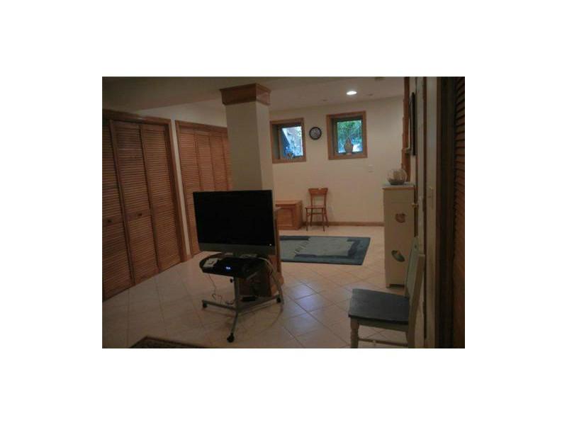 660 Point Judith Road, Unit A3 Narragansett, RI 02882 - Photo 10 of 12 Studio/Study/Office.