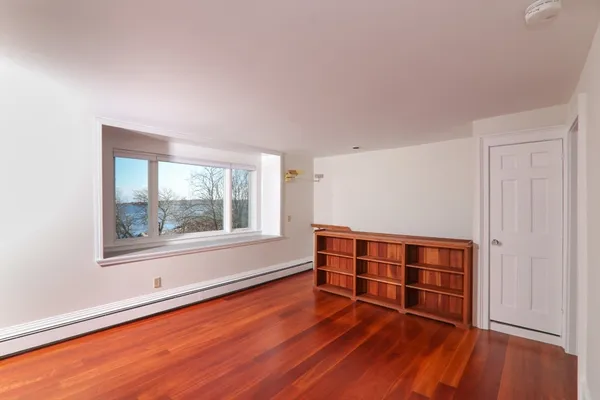 $3,800 | 101 Granite Street, Unit 3, Rockport, MA 01966