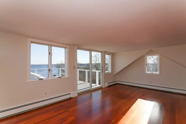 $3,800 | 101 Granite Street, Unit 3, Rockport, MA 01966