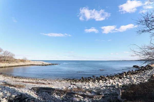 $3,800 | 101 Granite Street, Unit 3, Rockport, MA 01966