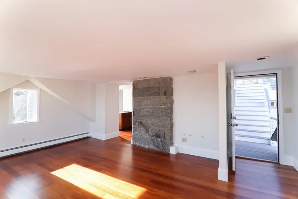 $3,800 | 101 Granite Street, Unit 3, Rockport, MA 01966