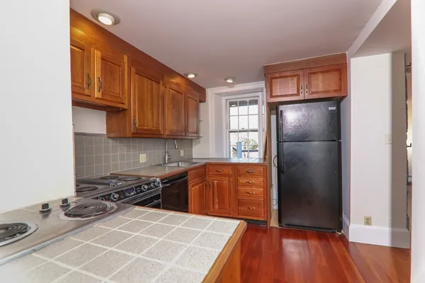 $3,800 | 101 Granite Street, Unit 3, Rockport, MA 01966