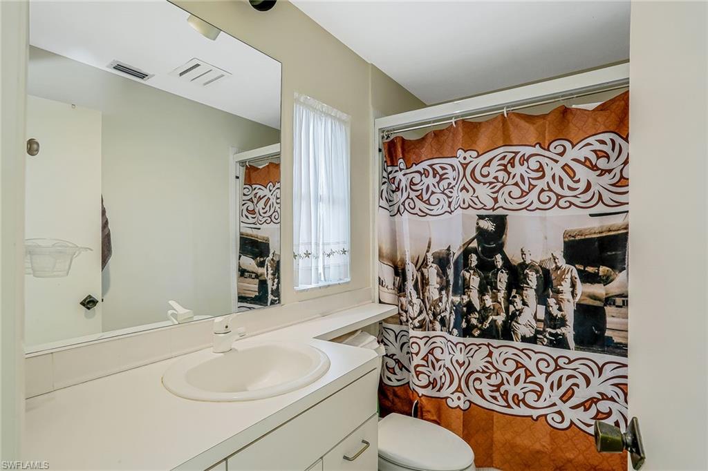 3888 Crayton Road Naples, FL 34103 - Photo 19 of 29