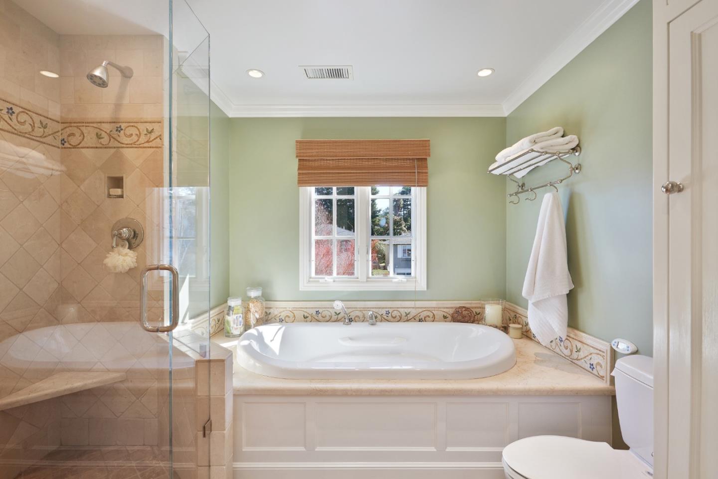 708 Oregon Avenue San Mateo, CA 94402 - Photo 11 of 18