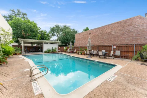 $525,000 | 2907 Bissonnet Street, West University Place, TX 77005