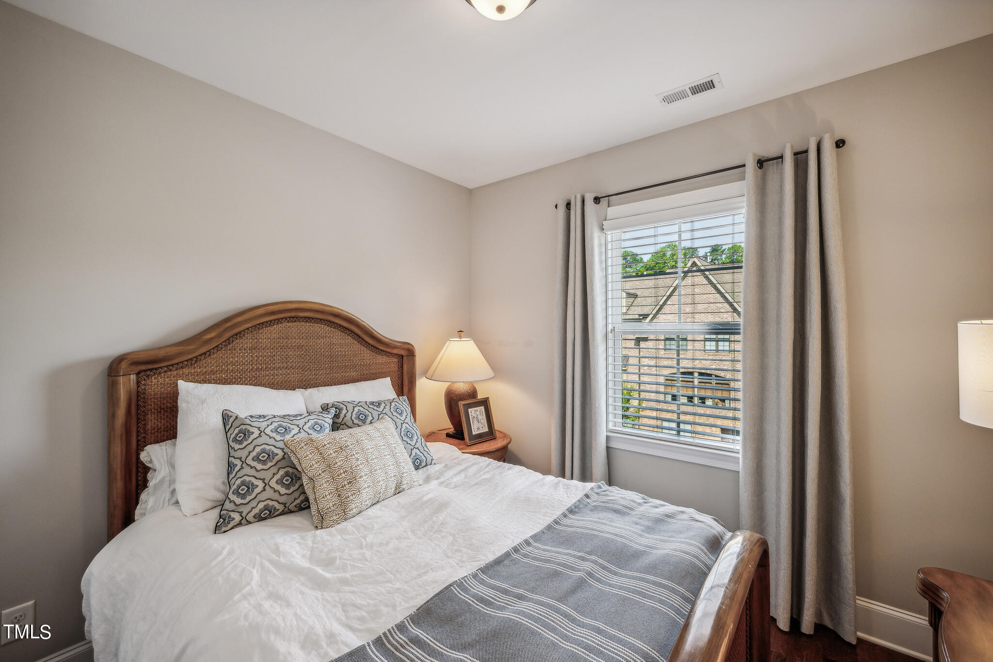 1606 Bowery Drive Raleigh, NC 27607 - Photo 36 of 40 1606_Bowery_Dr_Raleigh_NC_27607_USA-Bedr