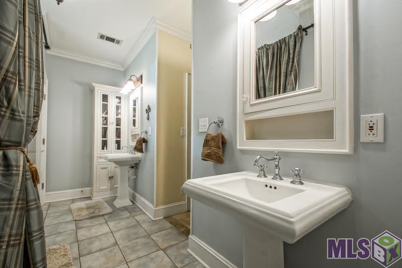 9825 Arnold Road Denham Springs, LA 70726 - Photo 17 of 25