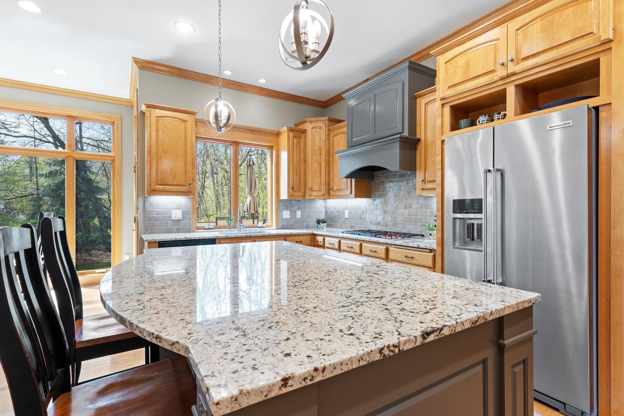 9388 Shetland Road Eden Prairie, MN 55347 - Photo 19 of 81