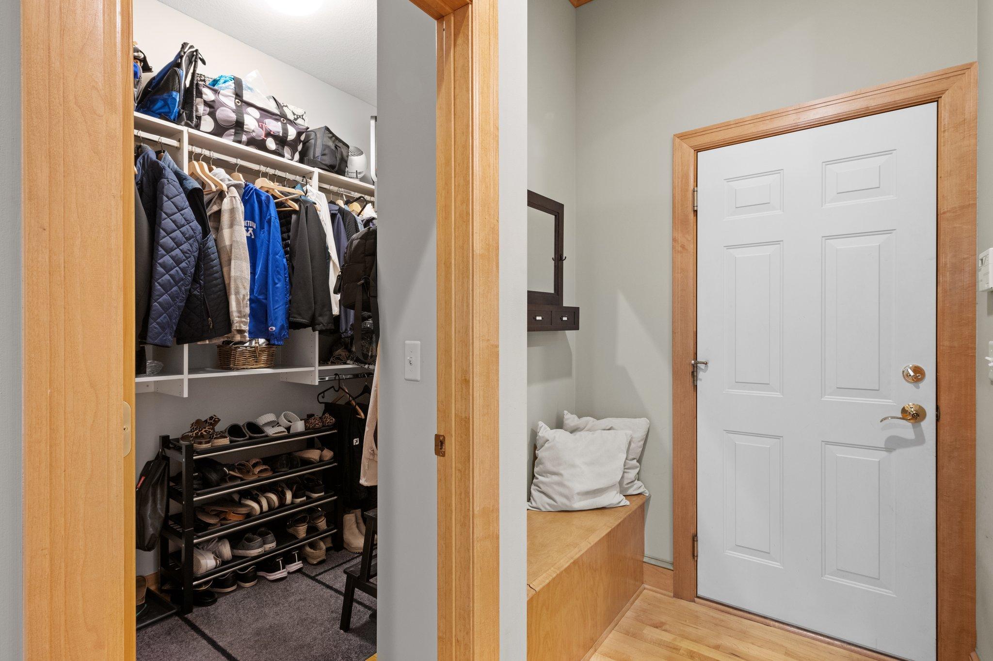 9388 Shetland Road Eden Prairie, MN 55347 - Photo 29 of 81