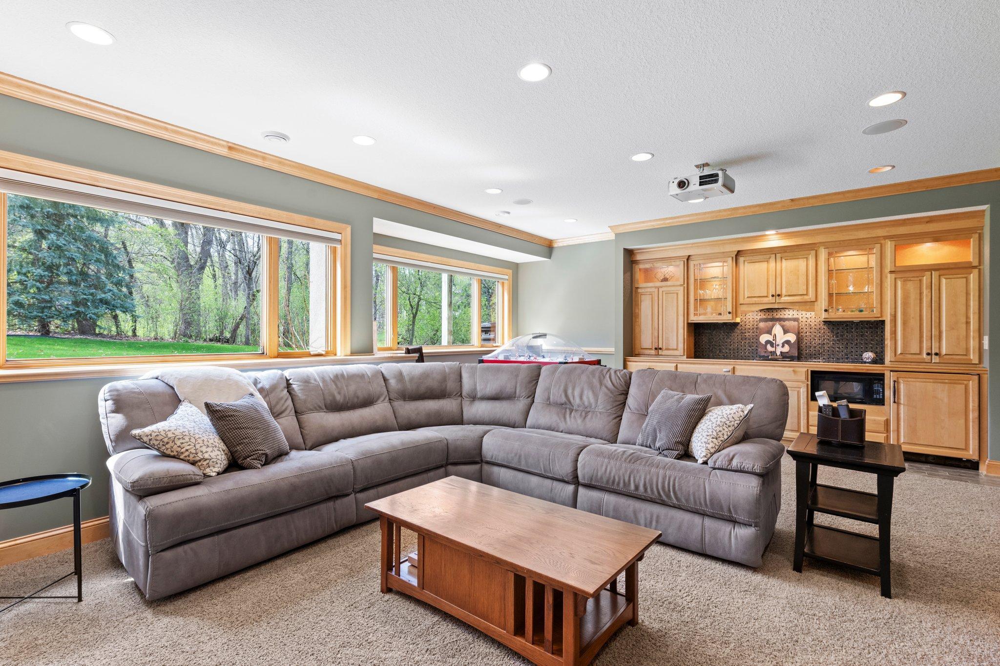 9388 Shetland Road Eden Prairie, MN 55347 - Photo 51 of 81