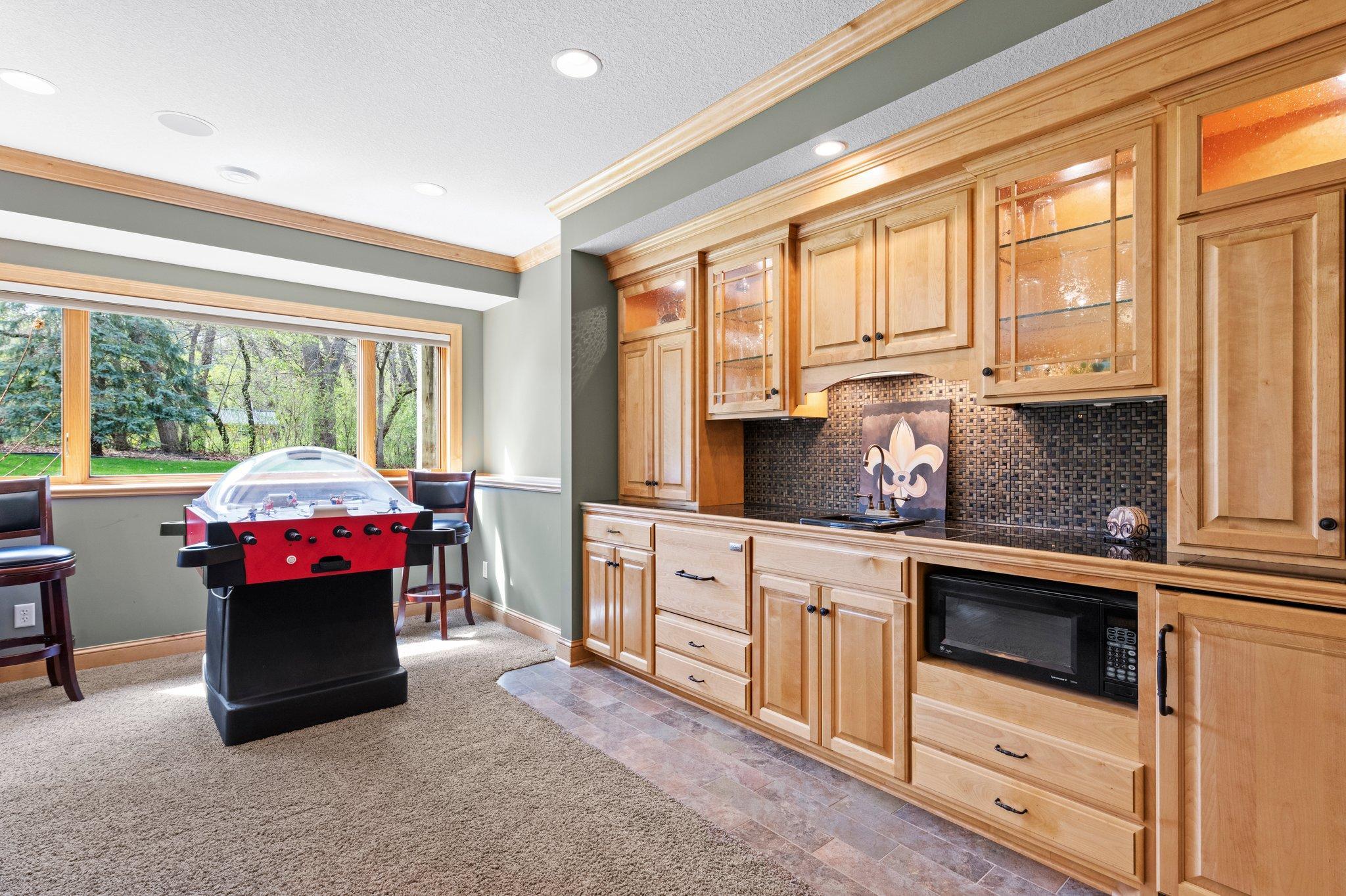 9388 Shetland Road Eden Prairie, MN 55347 - Photo 52 of 81