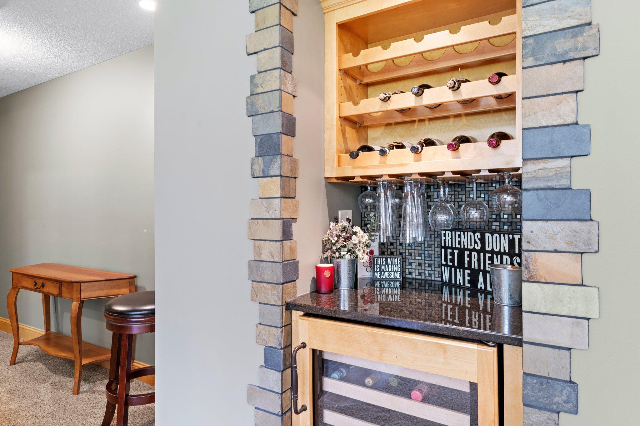 9388 Shetland Road Eden Prairie, MN 55347 - Photo 53 of 81