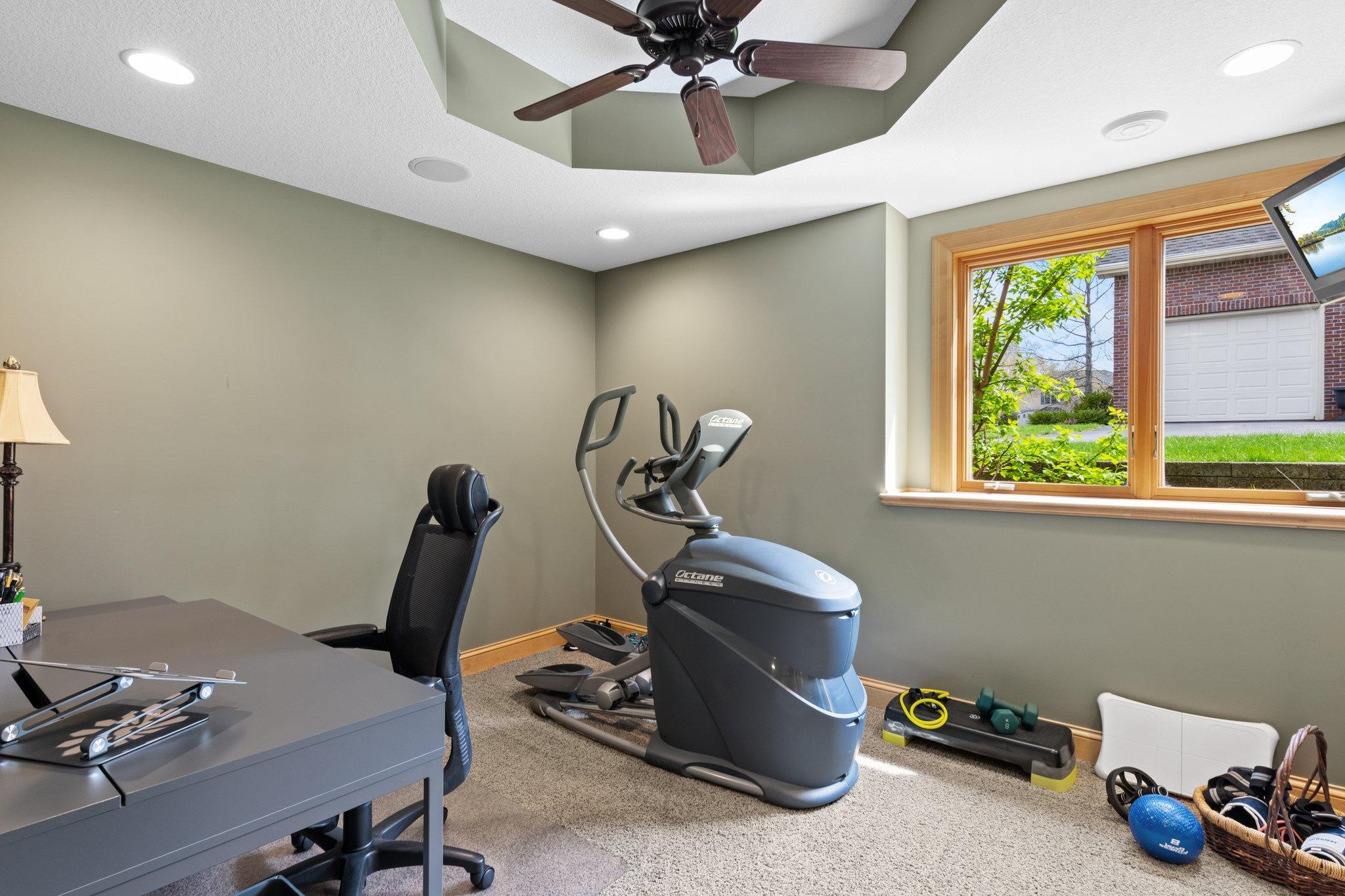 9388 Shetland Road Eden Prairie, MN 55347 - Photo 57 of 81