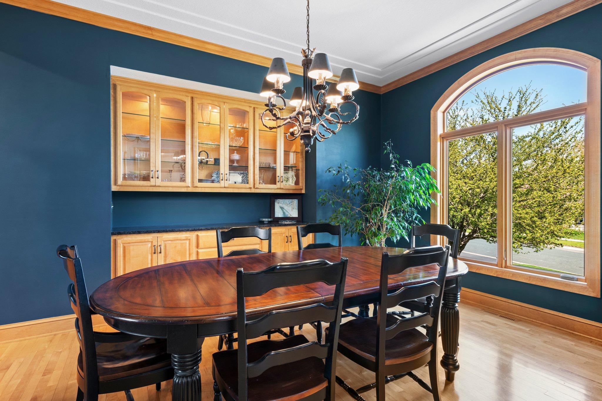 9388 Shetland Road Eden Prairie, MN 55347 - Photo 6 of 81