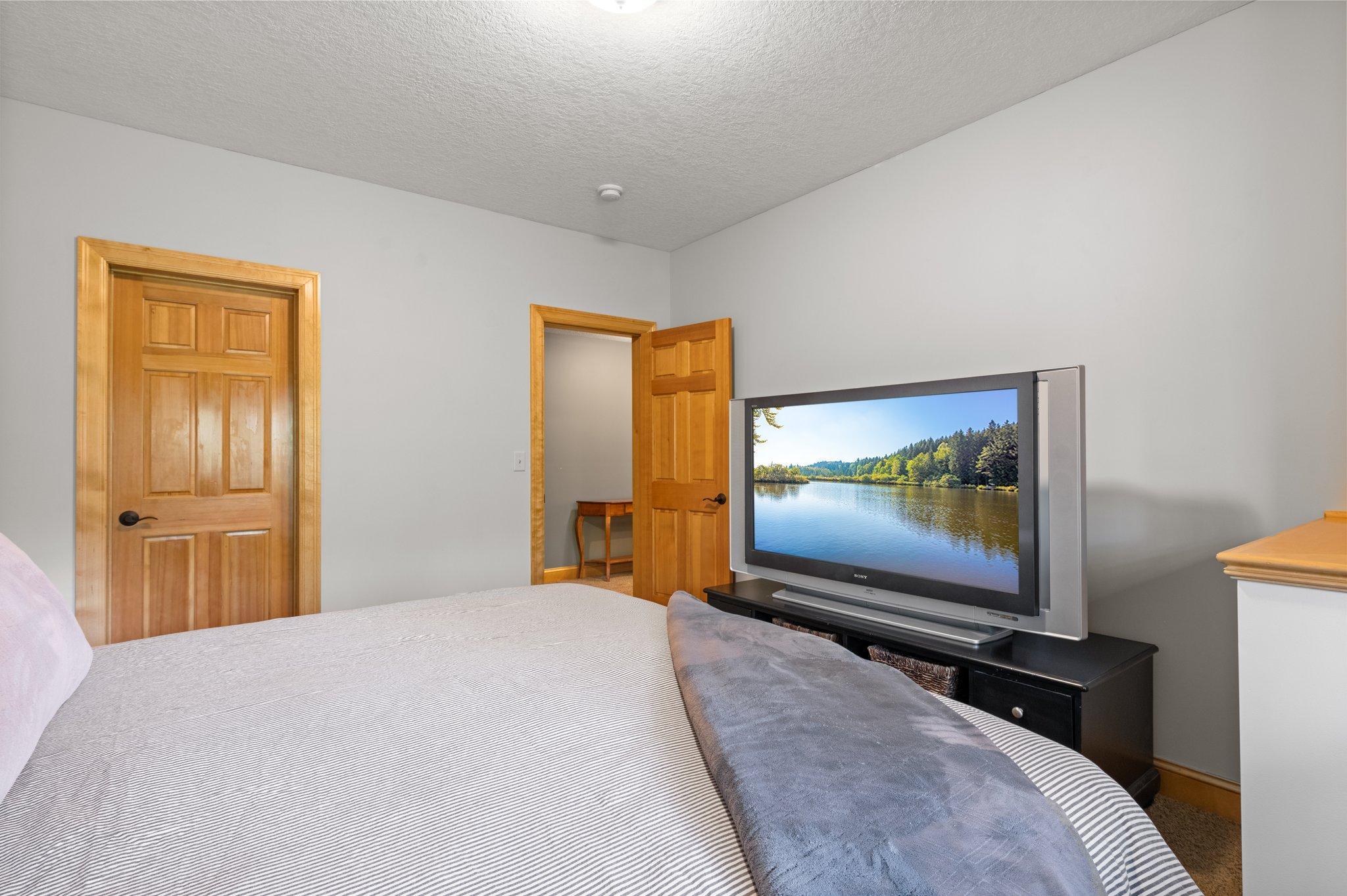 9388 Shetland Road Eden Prairie, MN 55347 - Photo 61 of 81