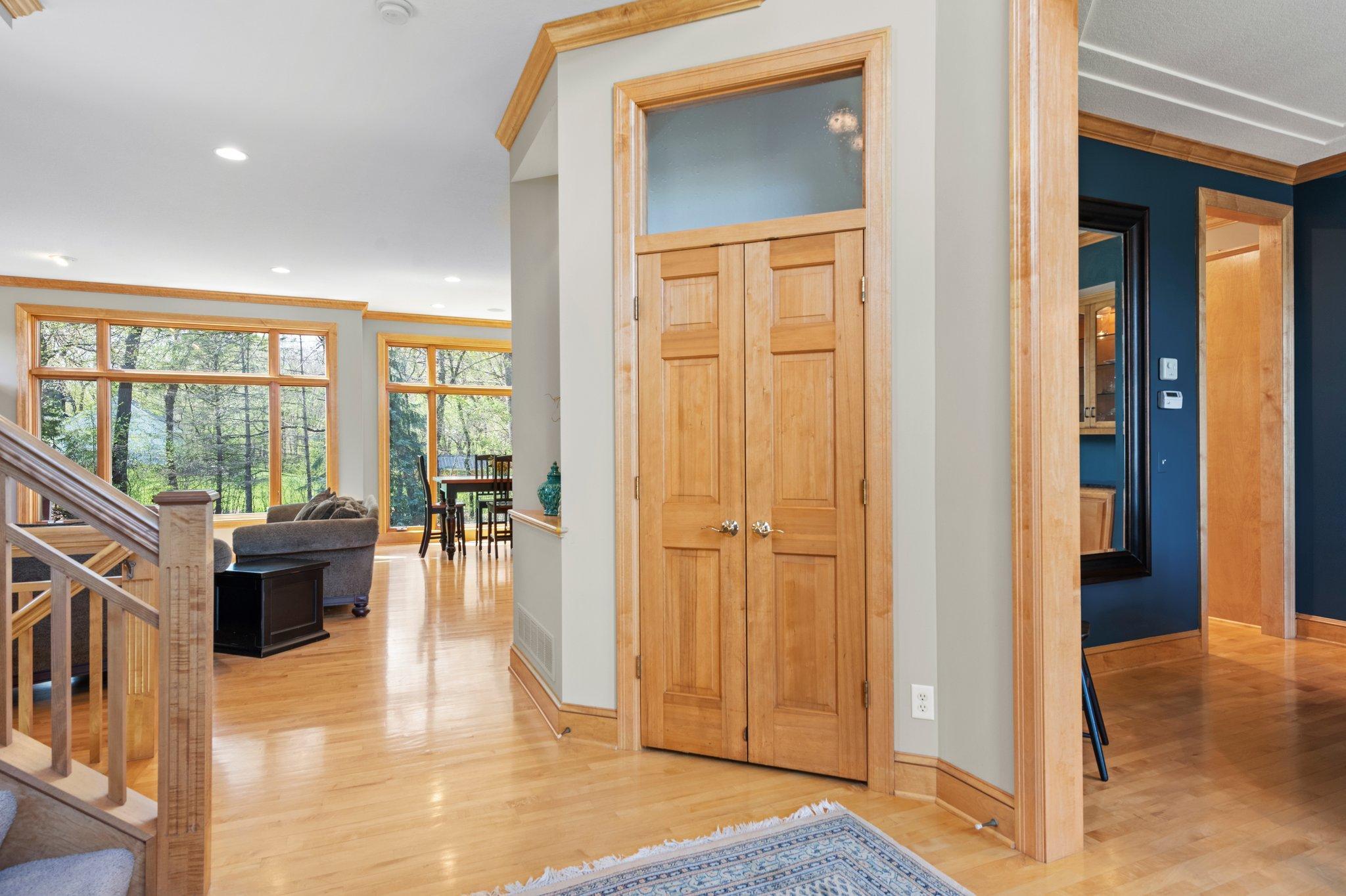 9388 Shetland Road Eden Prairie, MN 55347 - Photo 9 of 81