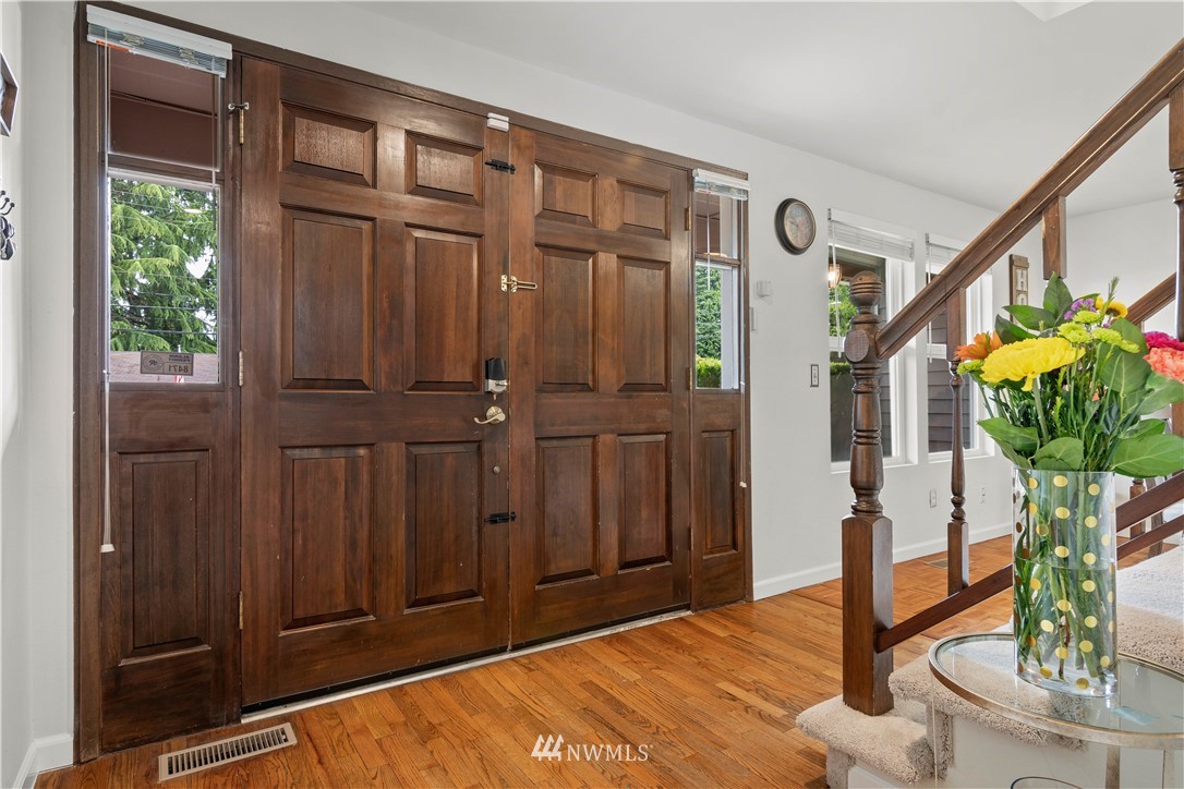 10903 Southeast 182nd Street Renton, WA 98055 - Photo 3 of 29 Gallery Image 3