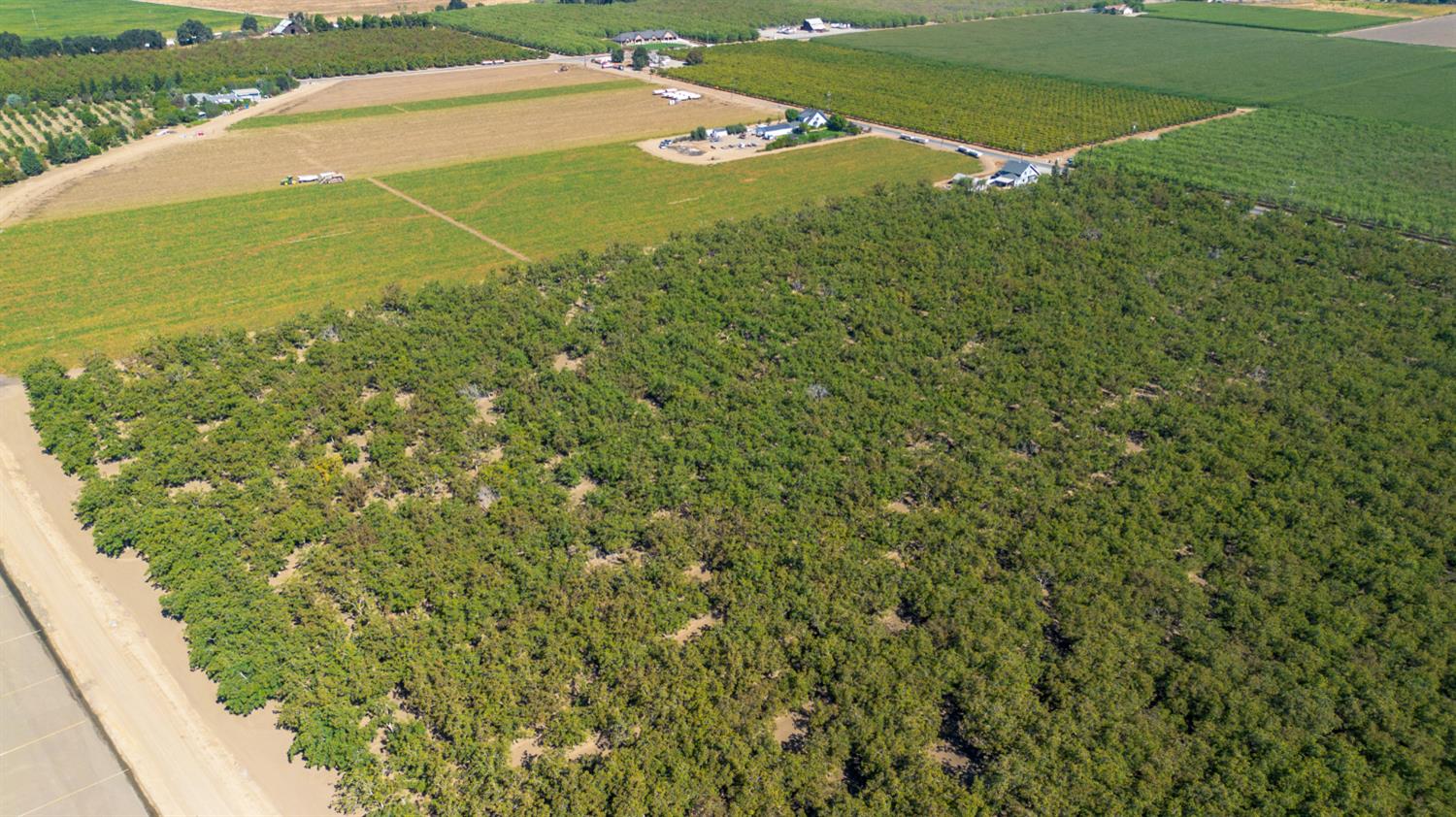 12407 Elm Avenue Patterson, CA 95363 - Photo 39 of 43 a view of a field with an ocean view