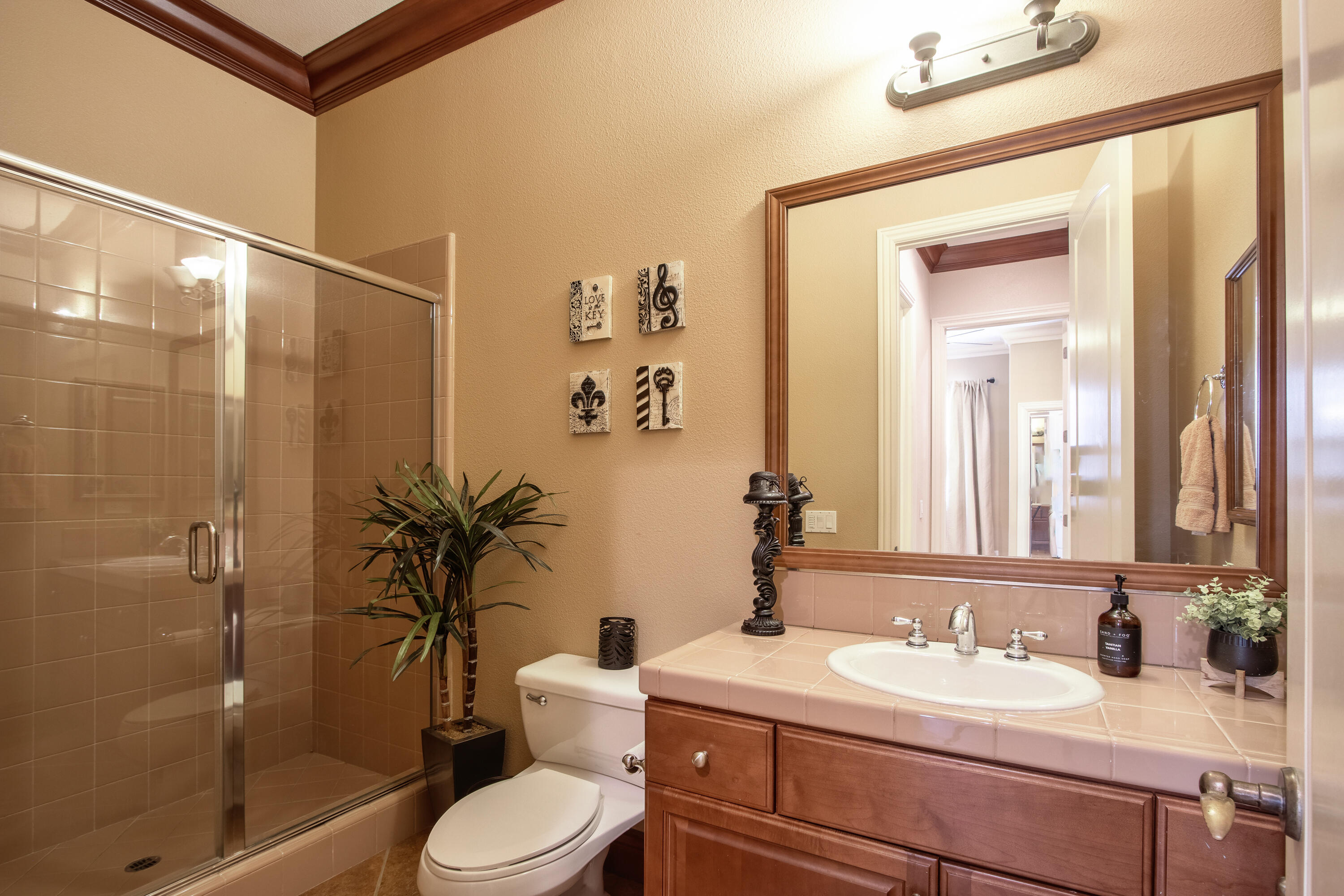 153 Merano Way Palm Desert, CA 92211 - Photo 25 of 39 29-Bathroom