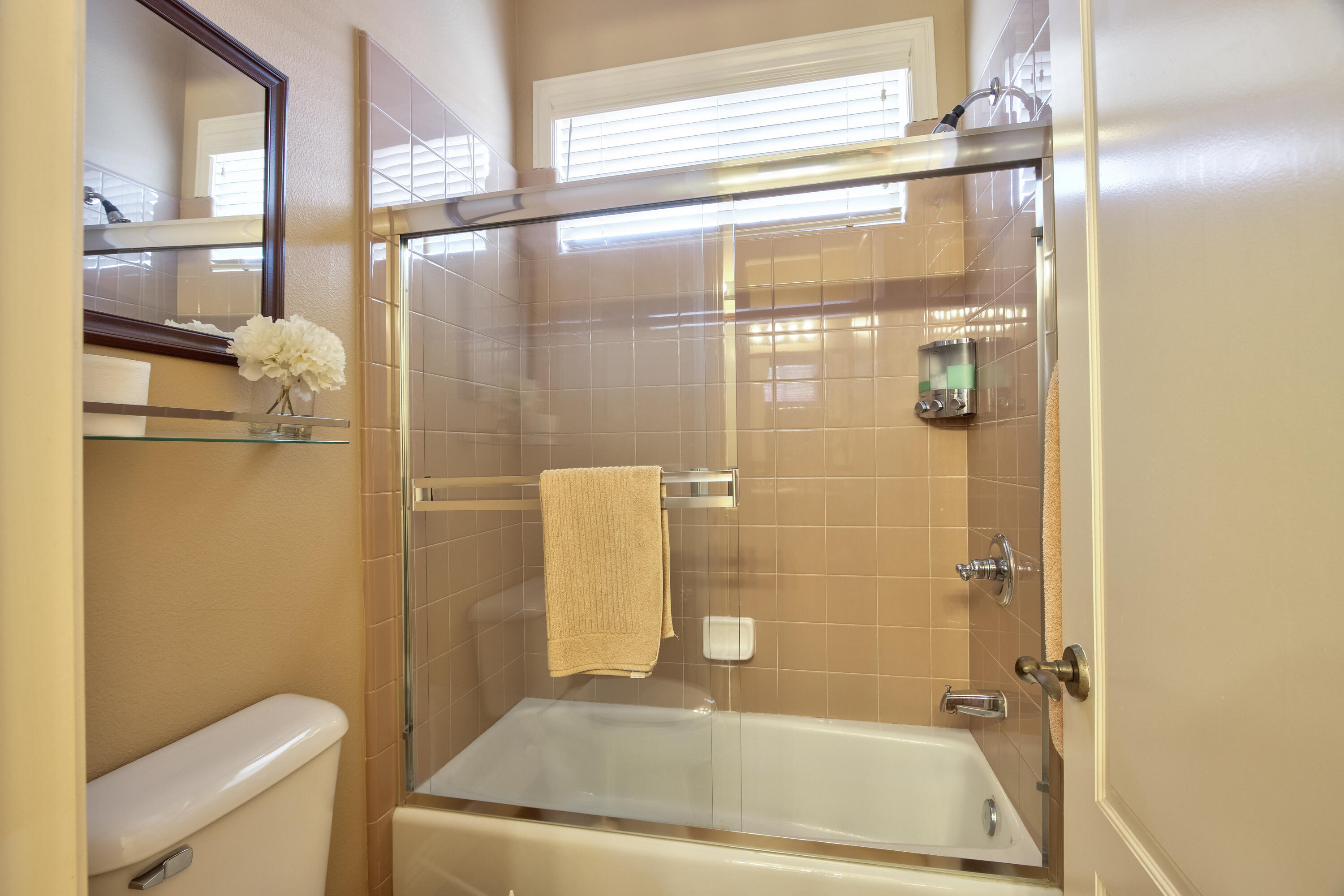 153 Merano Way Palm Desert, CA 92211 - Photo 28 of 39 34-Bathroom-2