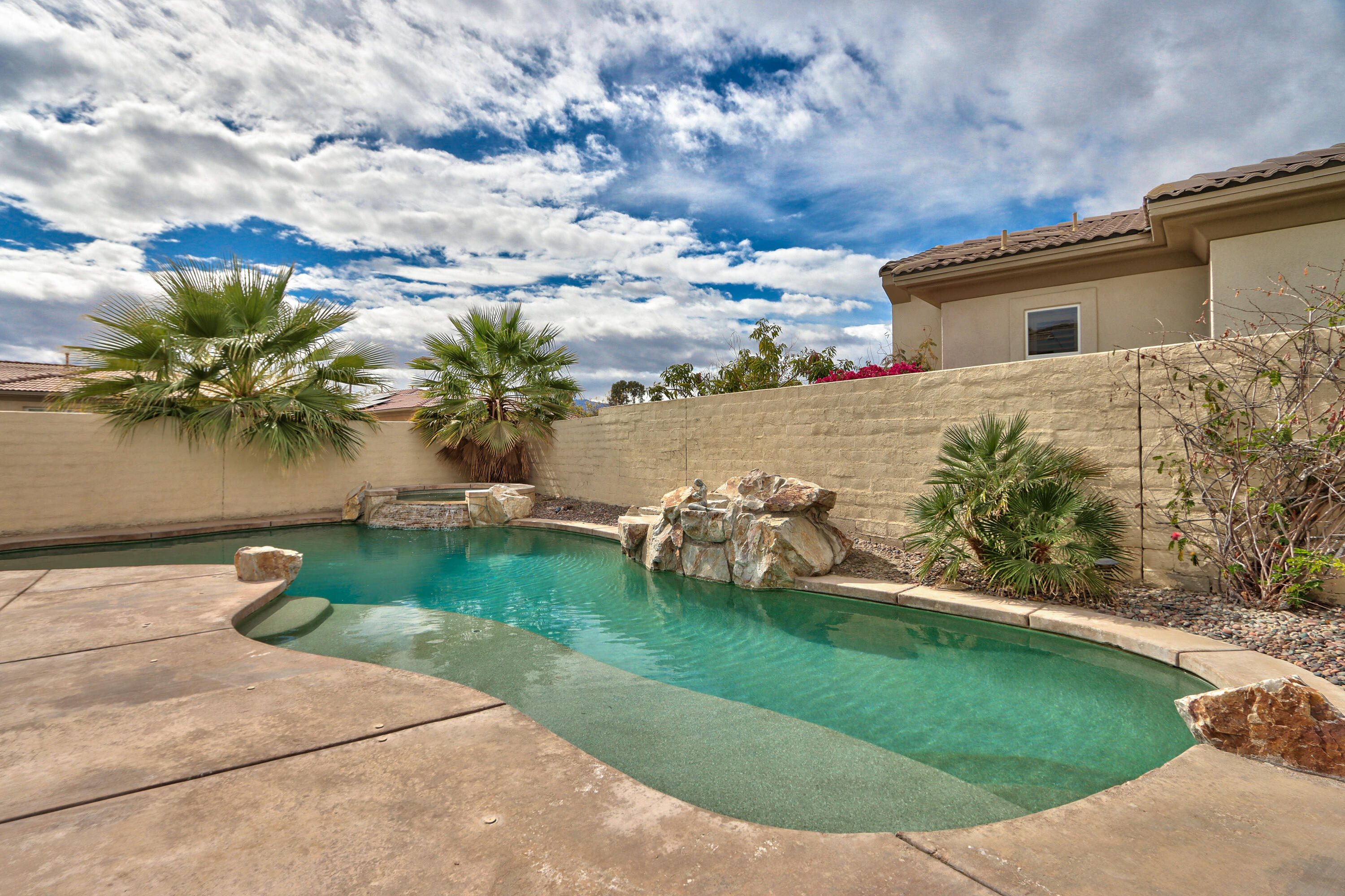 153 Merano Way Palm Desert, CA 92211 - Photo 31 of 39 46-Backyard