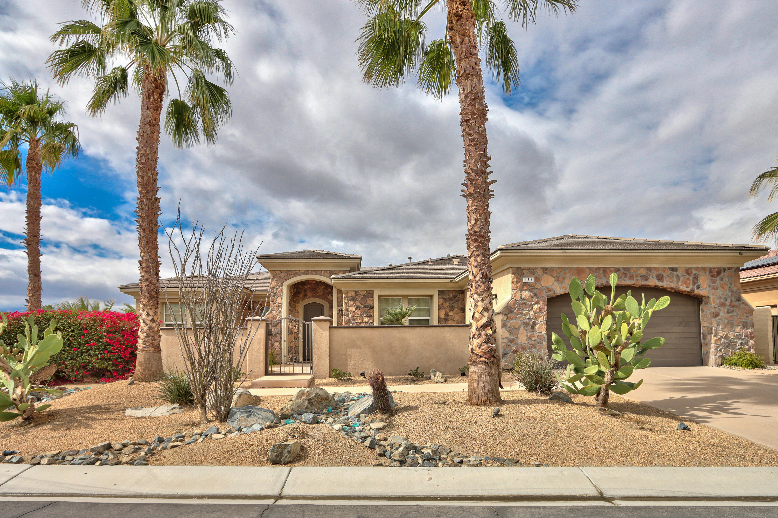 153 Merano Way Palm Desert, CA 92211 - Photo 38 of 39 3-Front