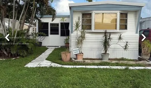 $1,000 | 5470 Southwest 25th Way, Unit 5470, Dania Beach, FL 33312