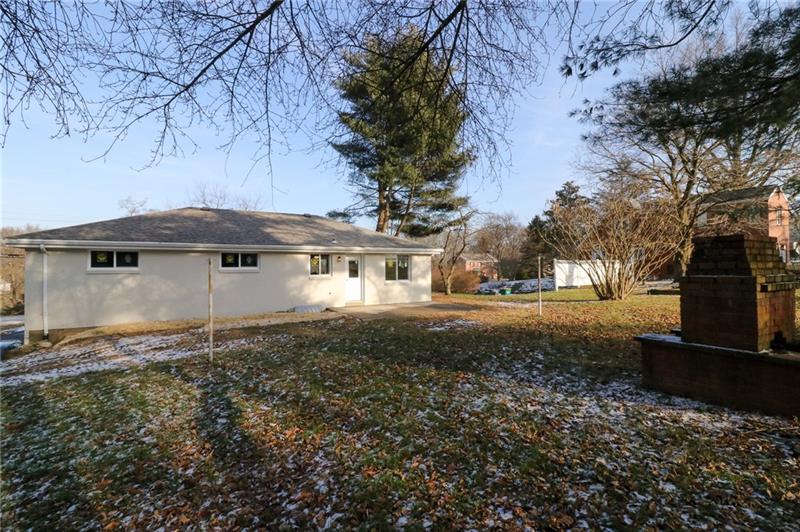 2279 Rochester Road Pittsburgh, PA 15237 - Photo 24 of 25 The Rear of the Property....