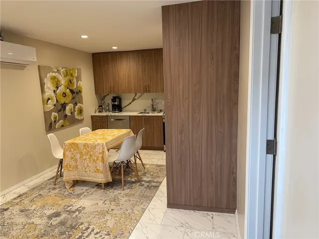 $2,000 | 20625 Tuba Street, Chatsworth, CA 91311