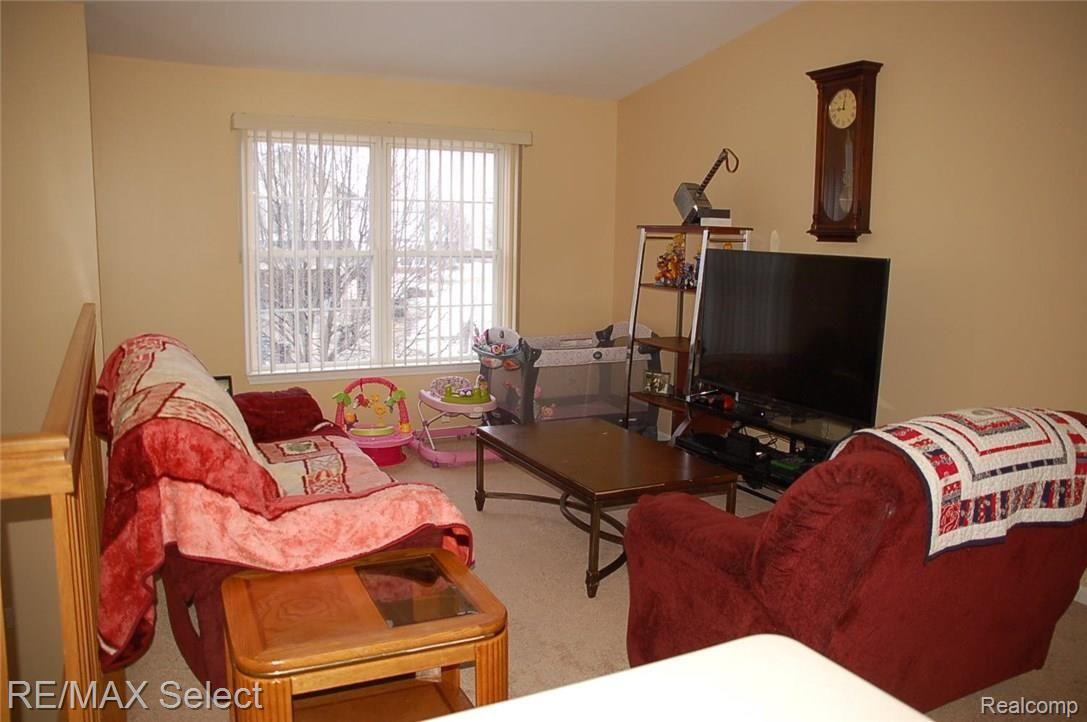 358 Sweet Briar Ridge Linden, MI 48451 - Photo 6 of 20 DSC_0001.JPG