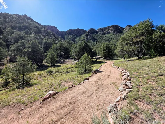 $515,000 | 24938 Highway 50, Cotopaxi, CO 81223