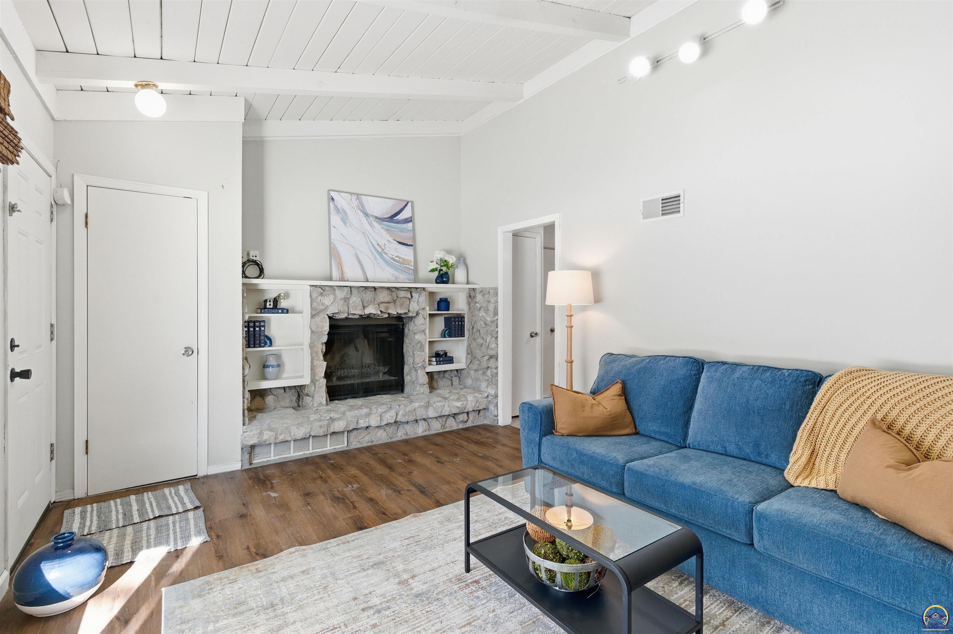 1830 Southwest Medford Avenue Topeka, KS 66604 - Photo 2 of 18