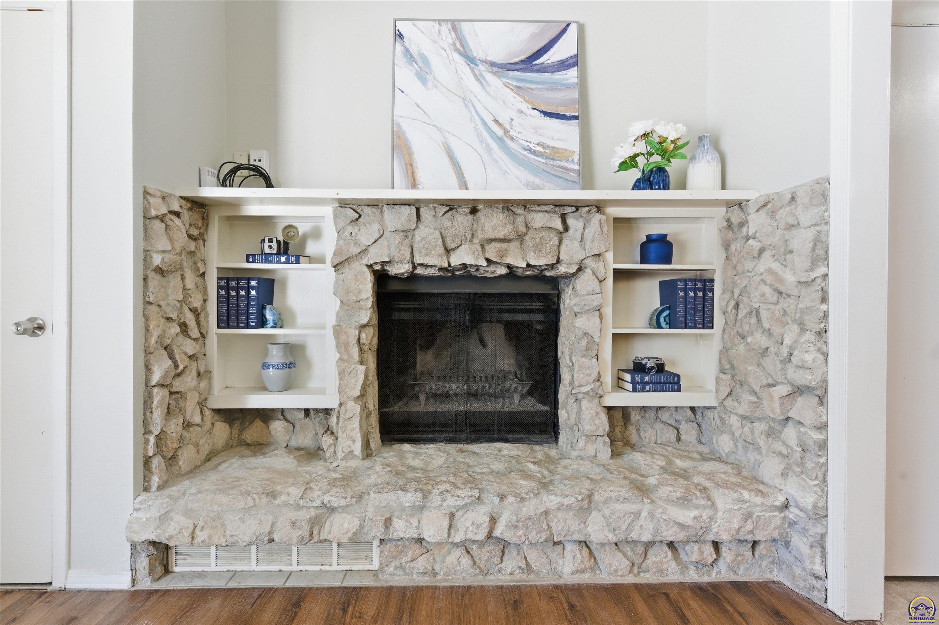 1830 Southwest Medford Avenue Topeka, KS 66604 - Photo 4 of 18