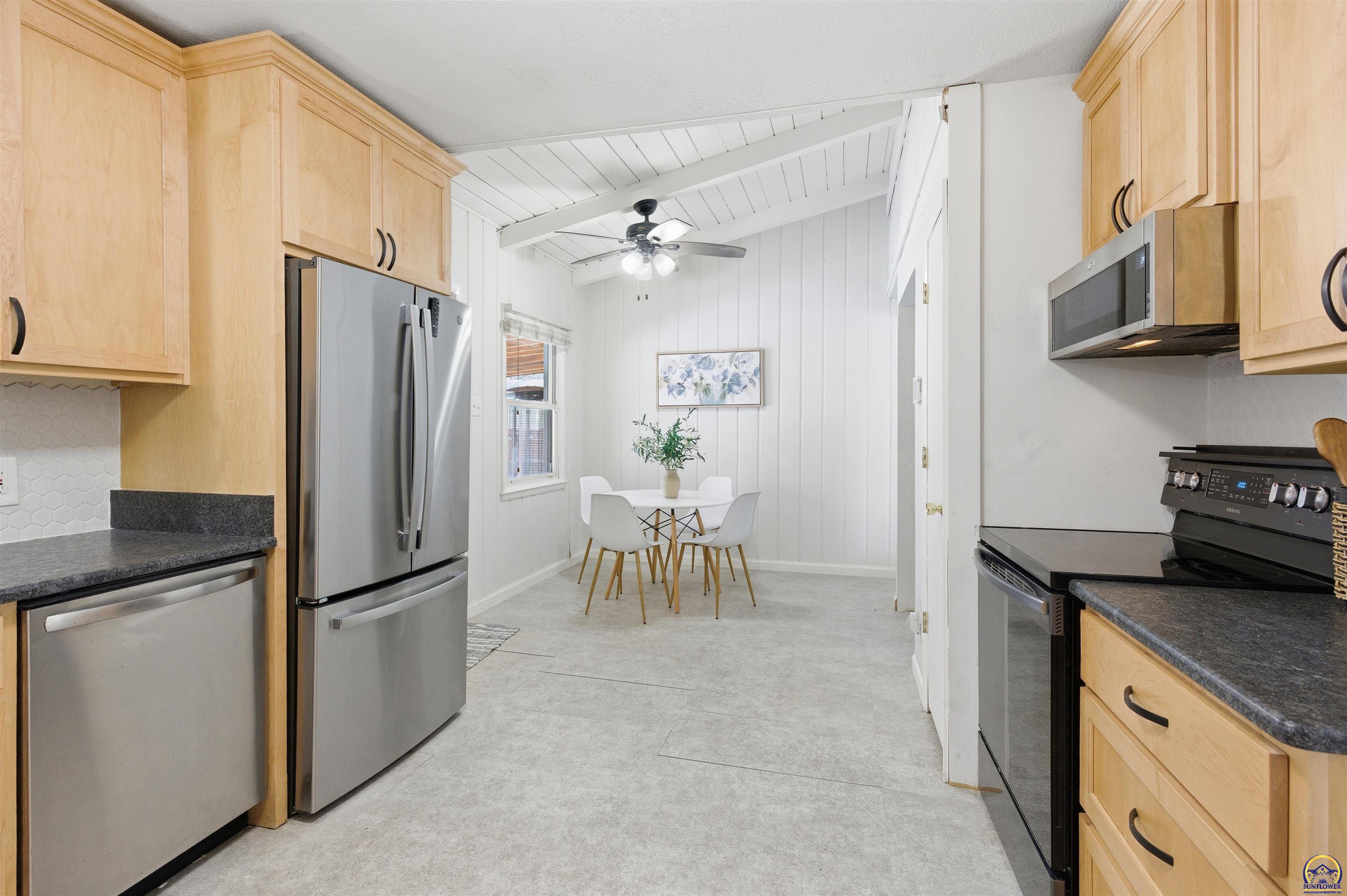 1830 Southwest Medford Avenue Topeka, KS 66604 - Photo 8 of 18