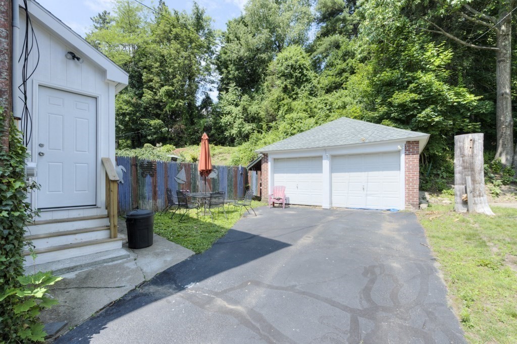 55 Coolidge Road Worcester, MA 01602 - Photo 32 of 38 Gallery Image 32