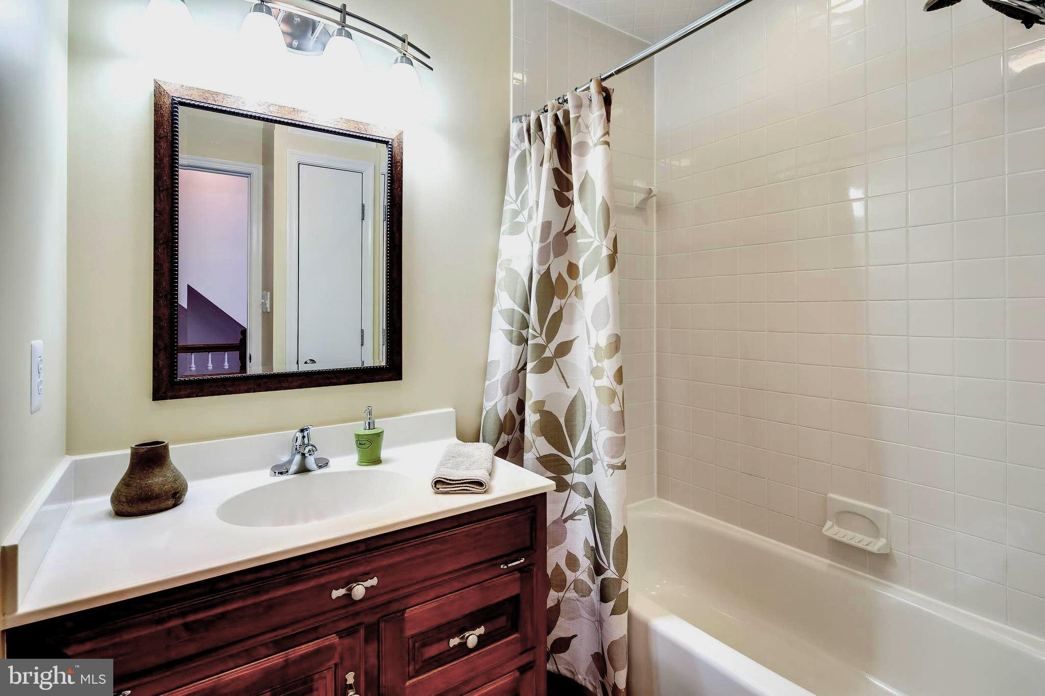 4320 Linthicum Road Dayton, MD 21036 - Photo 20 of 33 Hall Bathroom