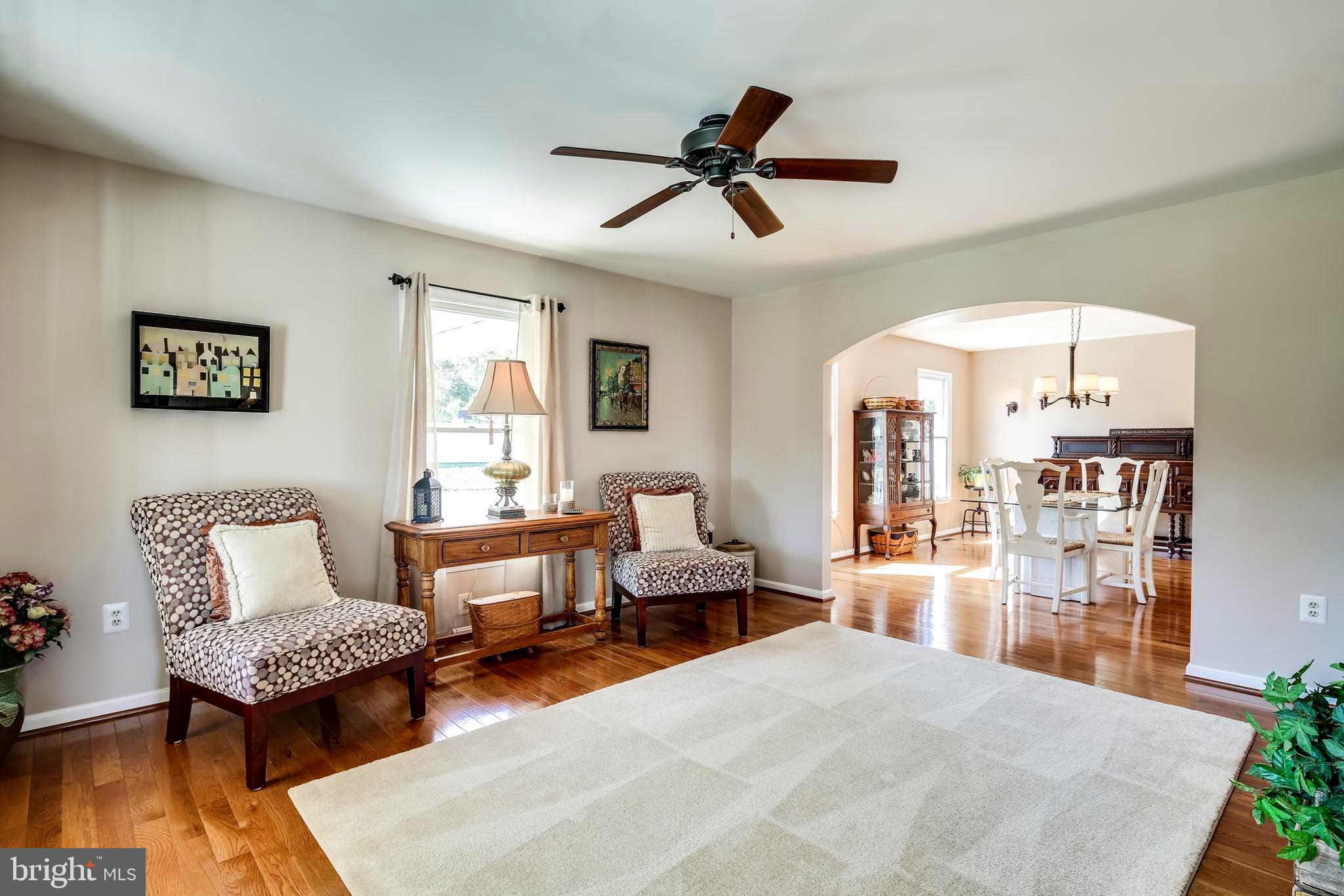 4320 Linthicum Road Dayton, MD 21036 - Photo 4 of 33 Formal living room