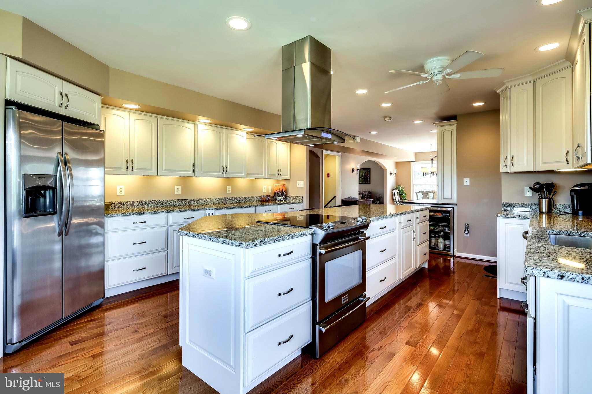 4320 Linthicum Road Dayton, MD 21036 - Photo 8 of 33 Kitchen w/10ft island