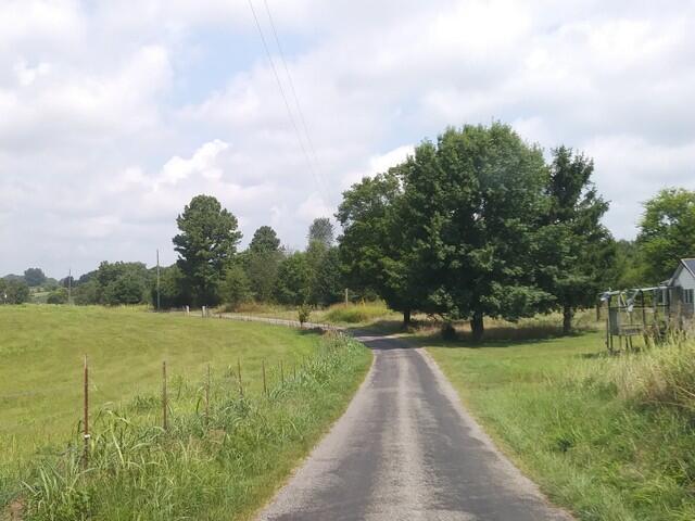 130 Carter Road Sweetwater, TN 37874 - Photo 8 of 9 130listingst