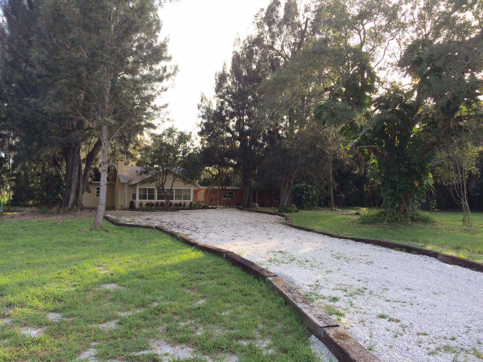 3406 South Jenkins Road Fort Pierce, FL 34981 - Photo 2 of 23 2