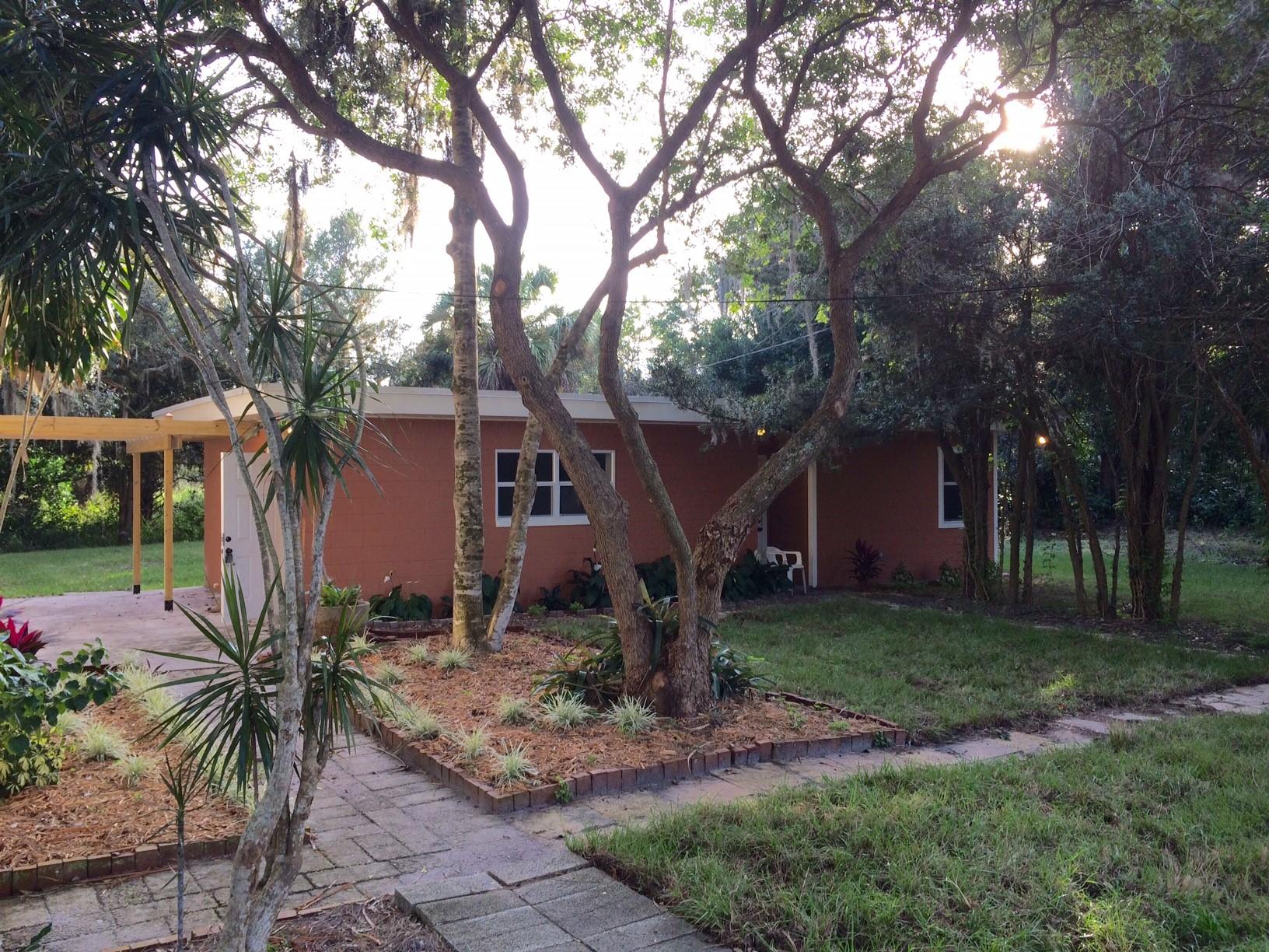3406 South Jenkins Road Fort Pierce, FL 34981 - Photo 5 of 23 5