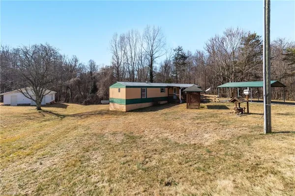 $95,000 | 3859 Volunteer Road, Pinnacle, NC 27043