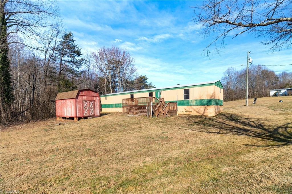 3859 Volunteer Road Pinnacle, NC 27043 - Photo 26 of 29